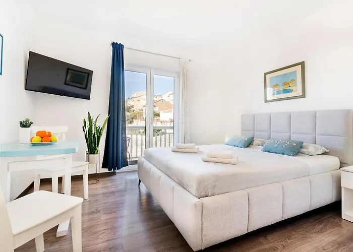 Kovacevic 3* Hvar Town